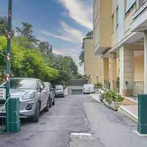 Finestra Sul Mare , Genova Italia